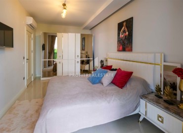 Квартира 1+1 с выходом в сад, 80м², с элегантным интерьером, на первой береговой линии в Кестеле, Алания ID-18155 фото-16
