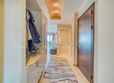 Видовая квартира с двумя спальнями и остекленными балконами, 110м², у вторничного рынка в Махмутларе, в 550м от моря ID-18166 фото-12