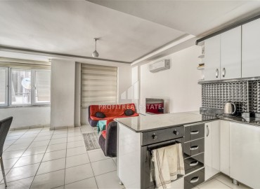 Центр Алании, Клеопатра: меблированная трехкомнатная квартира, 70м², в двух шагах от моря в доме городского типа ID-18167 фото-3