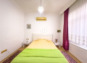 Уютная трехкомнатная квартира с отдельной кухней, 110м², в бюджетном доме в центре Алании, в Кале ID-18261 фото-6