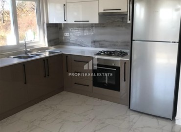 Частично меблированная квартира с двумя спальнями, 115м², в элитном комплексе в 900м от пляжа Инжекум в Авсалларе, Алания ID-18271 фото-4