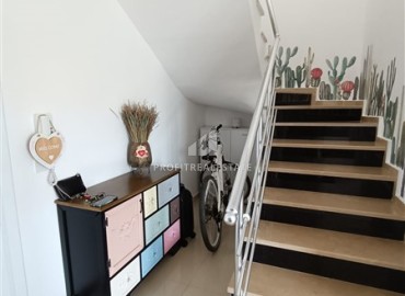 Видовой трехкомнатный пентхаус, 110м², в комплексе с хорошей инфраструктурой, недалеко от моря в Махмутларе, Алания ID-18276 фото-12