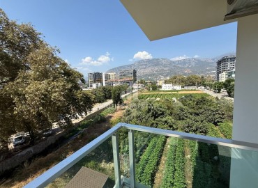 Апартаменты с одной спальней, 50м² с видом на море и горы в 400м от моря в Махмутларе, Алания. ID-18281 фото-12