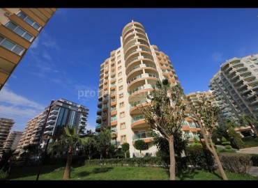 Апартаменты в закрытой резиденции с летним и зимним бассейнами, на высоком этаже в Махмутларе ID-1431 фото-1