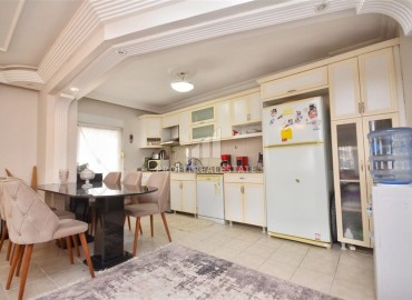 Уютная меблированная квартира 2+1, 120м², с удачной локацией в хорошей резиденции Махмутлара, Алания ID-18320 фото-4