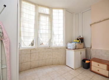 Уютная меблированная квартира 2+1, 120м², с удачной локацией в хорошей резиденции Махмутлара, Алания ID-18320 фото-16