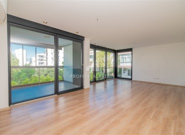 Газифицированная квартира 3+1 с отдельной кухней, 150м² в новом комплексе с бассейном в Анталии, район Муратпаша ID-18353 фото-2