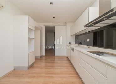 Газифицированная квартира 3+1 с отдельной кухней, 150м² в новом комплексе с бассейном в Анталии, район Муратпаша ID-18353 фото-11