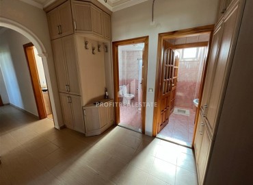 Видовая меблированная квартира 4+1, 150м², с отдельной кухней в доме городского типа в районе Газипаша, Алания ID-18355 фото-8