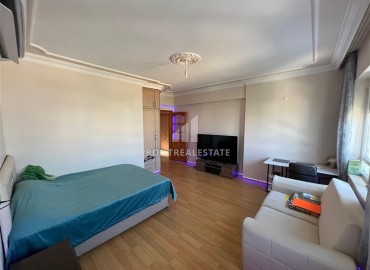 Видовая меблированная квартира 4+1, 150м², с отдельной кухней в доме городского типа в районе Газипаша, Алания ID-18355 фото-14