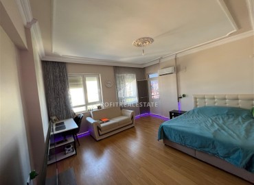 Видовая меблированная квартира 4+1, 150м², с отдельной кухней в доме городского типа в районе Газипаша, Алания ID-18355 фото-15