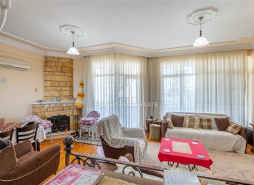 Меблированная трехэтажная вилла с четырьмя спальнями, 250м², у моря, в районе Алании Паяллар. ID-18367 фото-12