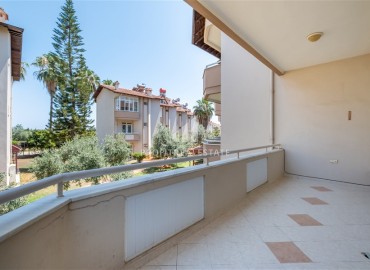 Меблированная трехэтажная вилла с четырьмя спальнями, 250м², у моря, в районе Алании Паяллар. ID-18367 фото-15