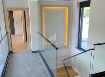 Новая частная вилла с четырьмя спальнями, 350м², с бассейном и садом под гражданство, Кемер, Анталия ID-18372 фото-9