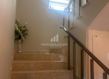 Частная трехэтажная вилла с четырьмя спальнями, 275м², с бассейном и садом, Гейнюк, Анталия, под гражданство ID-18383 фото-10