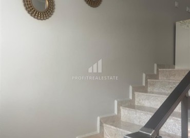 Частная трехэтажная вилла с четырьмя спальнями, 275м², с бассейном и садом, Гейнюк, Анталия, под гражданство ID-18383 фото-11