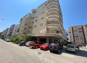 Меблированная квартира с двумя спальнями, 110м², в комплексе с бассейном у вторничного рынка в Махмутларе, Алания ID-18388 фото-1