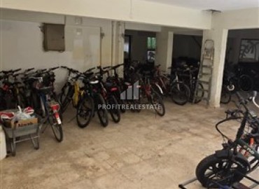 Недорогая вторичная недвижимость: квартира 1+1, 50м², в 250м от моря с мебелью и техникой в Махмутларе, Алания ID-18396 фото-18