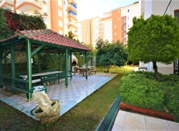 Недорогая вторичная недвижимость: квартира 1+1, 50м², в 250м от моря с мебелью и техникой в Махмутларе, Алания ID-18396 фото-19