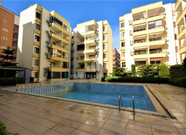 Недорогая вторичная недвижимость: квартира 1+1, 50м², в 250м от моря с мебелью и техникой в Махмутларе, Алания ID-18396 фото-20