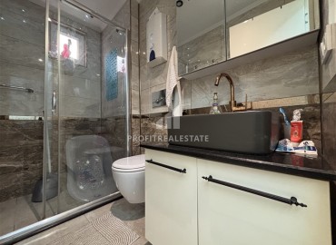 Стильная трехкомнатная квартира, 85м², в современном доме с парковкой в центре Алании, в 250 метрах от пляжа Клеопатра. ID-18414 фото-14