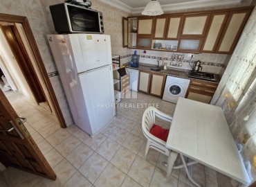 Недорогая вторичная недвижимость: трехкомнатная квартира с отдельной кухней, 95м², в 200м от моря в Махмутларе, Алания ID-18419 фото-4