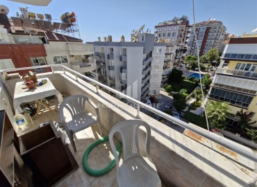 Недорогая вторичная недвижимость: трехкомнатная квартира с отдельной кухней, 95м², в 200м от моря в Махмутларе, Алания ID-18419 фото-11