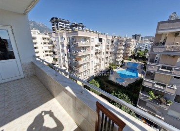 Недорогая вторичная недвижимость: трехкомнатная квартира с отдельной кухней, 95м², в 200м от моря в Махмутларе, Алания ID-18419 фото-12