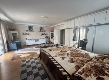 Перевернутый дуплекс с тремя спальнями, 220м², в комплексе с хорошей инфраструктурой, у моря в Махмутларе, Алания ID-18428 фото-15