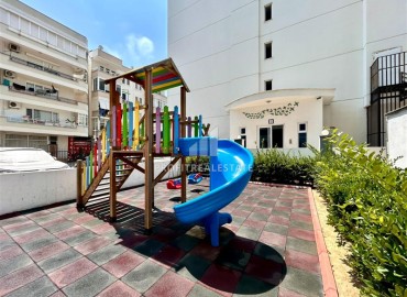 Видовая двухкомнатная меблированная квартира 60м² в новой резиденции в центре Махмутлара, Алания ID-18460 фото-17