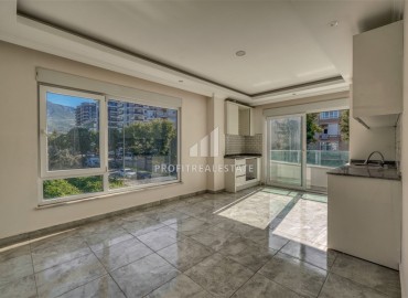 Трехкомнатная квартира, 80м², с видом на горы, в комплексе с бассейном у моря в Махмутларе, Алания. ID-18468 фото-3