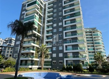 Элегантная видовая линейная квартира для большой семьи 3+1, 170м², с отдельной кухней в 700м от моря в Махмутларе, Алания ID-18470 фото-1