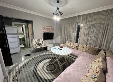 Недорогая вторичная недвижимость: квартира 1+1, 60м², с ремонтом и новой мебелью в 200м от моря в Махмутларе, Алания ID-18488 фото-3