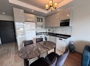 Стильная двухкомнатная квартира 56 м2, с мебелью, в 400 метрах от моря, в центре Аланьи ID-12042 фото-5