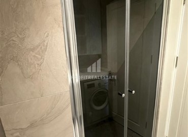 Меблированные апартаменты 1+1, 66,5м², с видом на море в элегантной резиденции на первой береговой линии в Каргыджаке, Алания ID-18511 фото-8