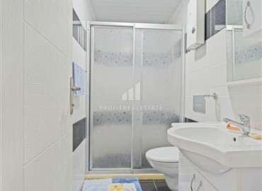 Готовая к проживанию, квартира 1+1, 65м², в комплексе с бассейном в районе субботнего рынка в Махмутларе, Алания ID-18528 фото-9