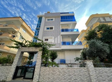 Трехкомнатная квартира, 90м², с ремонтом, в 300м от моря в недорогом современном доме в центре района Оба, Алания ID-18530 фото-1