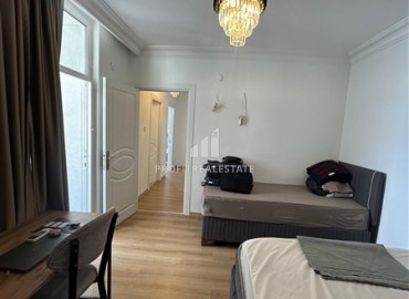 Видовая меблированная квартира с двумя спальнями, 90м², в резиденции на первой береговой линии в Махмутларе, Алания ID-18548 фото-8