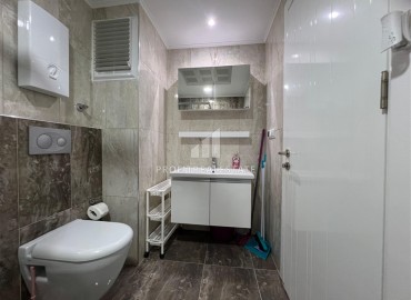 Стильная двухкомнатная квартира с застекленным балконом, 65м², в районе Алании - Авсаллар, в 700м от моря. ID-18558 фото-10