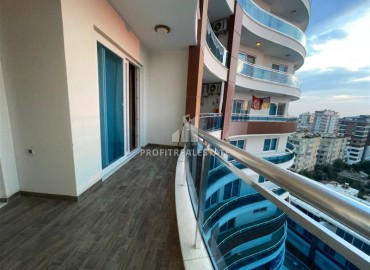 Меблированные апартаменты 1+1, 68м², на высоком этаже в элитном комплексе в 500м от моря в Махмутларе, Алания ID-18561 фото-16