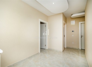 Меблированный пентхаус с тремя спальнями, 185м², в уютной резиденции с инфраструктурой в 100м от моря в Кестеле, Алания ID-18578 фото-7