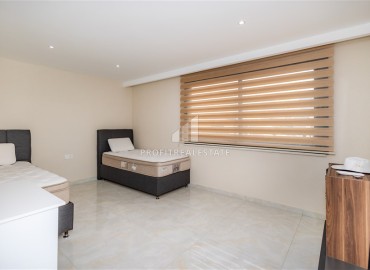 Меблированный пентхаус с тремя спальнями, 185м², в уютной резиденции с инфраструктурой в 100м от моря в Кестеле, Алания ID-18578 фото-8