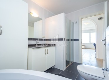 Симпатичная квартира 2+1, 100м², с выходом в сад в районе Алании Конаклы, в 500м от Средиземного моря под ВНЖ ID-18592 фото-12