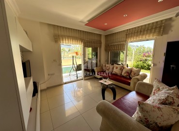 Трехэтажная меблированная вилла 4+1, 200м², с личным бассейном в районе Алании Конаклы, в 150м от моря. ID-18601 фото-2