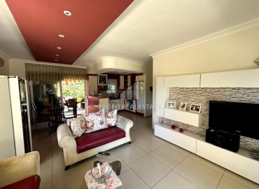 Трехэтажная меблированная вилла 4+1, 200м², с личным бассейном в районе Алании Конаклы, в 150м от моря. ID-18601 фото-7