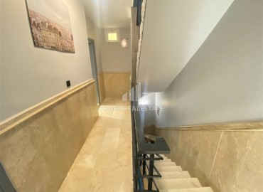 Трехэтажная вилла 4+1, 200м², с ремонтом и дизайнерским интерьером в комплексе с инфраструктурой в районе Алании Конаклы ID-18604 фото-11