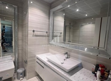 Фешенебельная видовая квартира 1+1, 65м², в элитном комплексе на первой береговой линии в Махмутларе, Алания ID-18607 фото-7