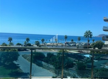 Фешенебельная видовая квартира 1+1, 65м², в элитном комплексе на первой береговой линии в Махмутларе, Алания ID-18607 фото-10