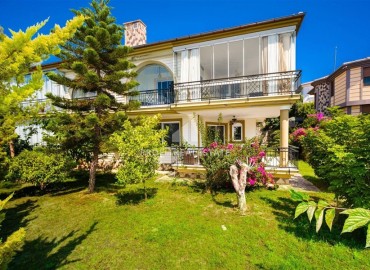 Меблированная двухэтажная вилла с тремя спальнями, 200м², у моря в районе Алании Конаклы под ВНЖ ID-18614 фото-1