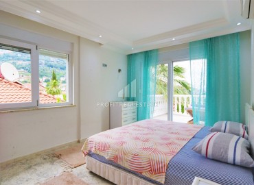 Элегантная двухэтажная вилла с двумя спальнями, 135м², с потрясающими видами в районе Тепе, Алания ID-18617 фото-14